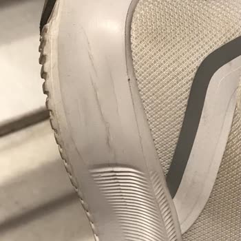 Lescon Spor Ayakkabı Hatası Hk.