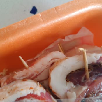 Köfteci Yusuf Çiğ Etten Kıl Çıktı