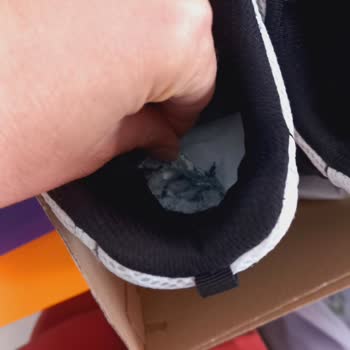 Stradivarius Ayakkabı Topuk İçine Çöktü.