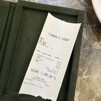Çınaraltı Kebap Ortaya Konulan Mezelerden +200₺ Ücret Aldılar!