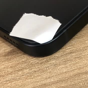 Apple İPhone 12 Yetkili Servis Tarafından Komplo