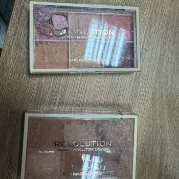Watsons İlgisizlik Konusunda Aşırı Üst Seviyede