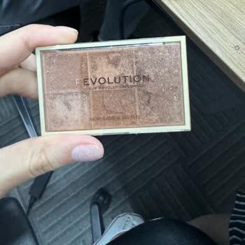 Watsons İlgisizlik Konusunda Aşırı Üst Seviyede