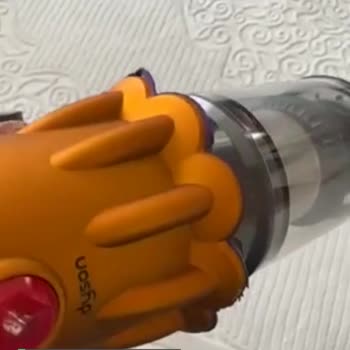 Dyson V12 Lastik Conta Kopma Problemi