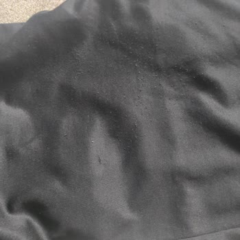 Hummel Spor Ayakkabısı Yırtık Ve T-shirt Esofman Tüylenme