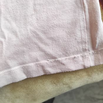 Hummel Spor Ayakkabısı Yırtık Ve T-shirt Esofman Tüylenme