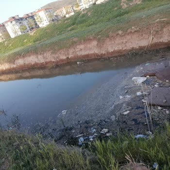 Aksaray Belediyesi Çocukların Okul Gitti Yolda Köprü Bulunmaktadır