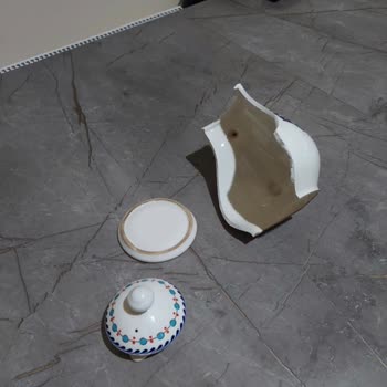 Karaca Züccaciye Porselen Demlik Mağduriyeti