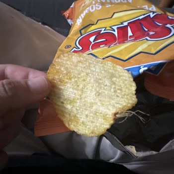 Ruffles Cipsi Filizlenmiş Satıyor