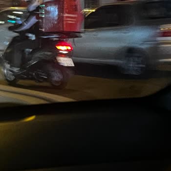 Yemek Sepeti Kuryesi