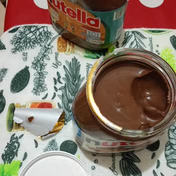 Nutella'yı Paketlerken Yemişler