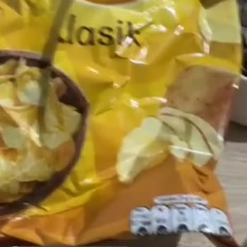 Lays Cips Kalitesizliği. Sıradan Marketten Çok Daha Kötü!