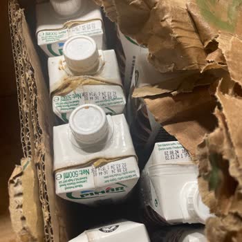 Pınaronline Teslimat Faciası, Karton Kutuda Patlamış Bozuk Süt Geldi