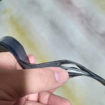 Sarar Erkek Giyim Mağazasının Aksesuarı Çok Kötü