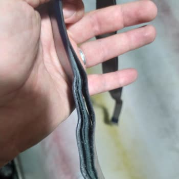 Sarar Erkek Giyim Mağazasının Aksesuarı Çok Kötü