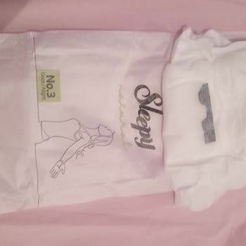 Sleepy Gece Pedinin İçinden Çıkan Madde