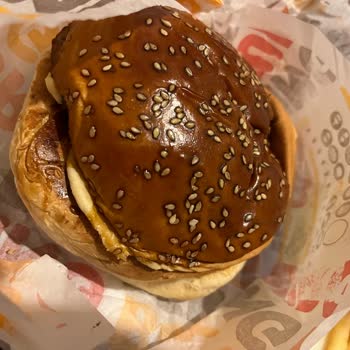 Tıkla Gelsin Burger King Farklı Ekmek Kullanımı