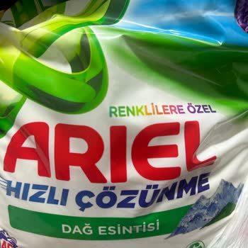 Ariel Deterjan Hayal Kırıklığı: Islak Ve Kötü Kokulu Deterjan Paketi!