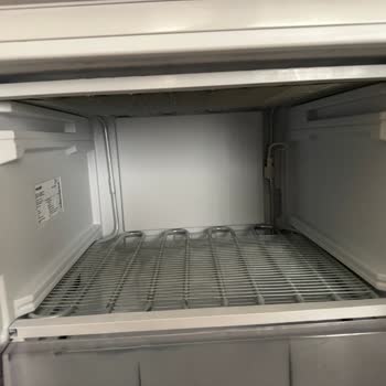 Arçelik 2043mb Derin Dondurucu Parça Raf Kapak Eksikliği