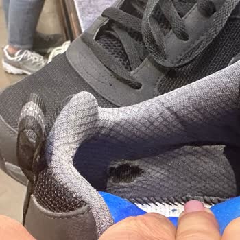 Skechers,1Aylık Ayakkabının Değişim, Para İadesi Yapılmadı