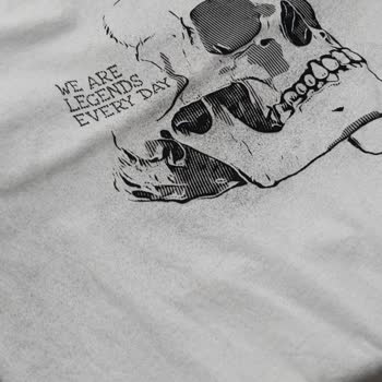 Colin's Tshirt Baskısı Kullanılmadan Aktı