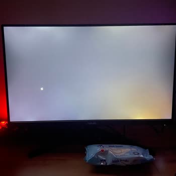Gaming.gen.tr Monitörüm Arızalı Geldi Servise Göndermeme Rağmen Yardımcı Olunmadı.