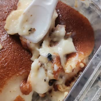 BİM Osmanoğlu Kazandibinden Sinek Çıktı