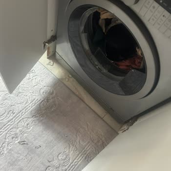 Arçelik Çamaşır Makinesi Camı Patladı