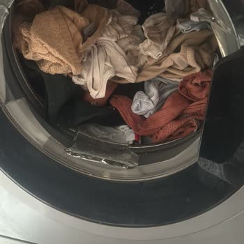 Arçelik Çamaşır Makinesi Camı Patladı