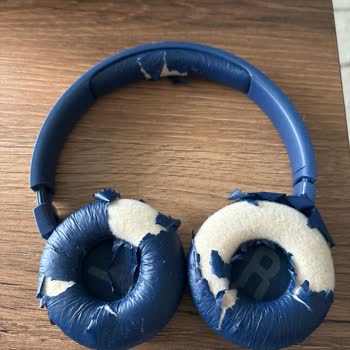 JBL Kulaklığımın Derisi Soyuldu