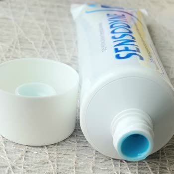 Sensodyne Dis Macununun Ağzında Koruyucu Jelatin Kapak Olmaması