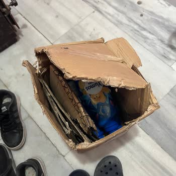 Sürat Kargo Yırtık Teslim Edilen Kutu