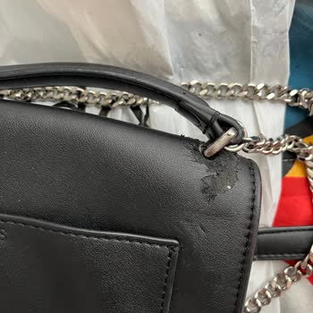 Boyner'den Aldığım Calvin Klein Çantanın Derisi Soyuldu