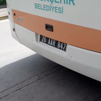 Eskişehir Büyükşehir Belediyesi Engelli Çocukla Zor Anlar: Otobüs Şoförünün Duyarsızlığı