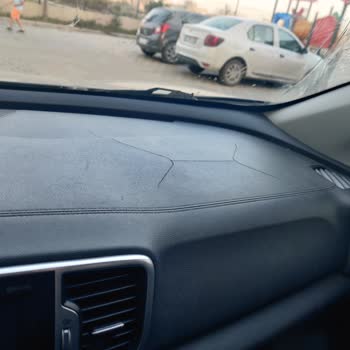 Kia Sportage Konsol Çatlaması