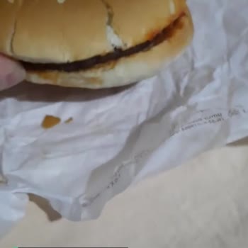 Burger King Çocuk Menüsü Aldım Eksik Ve Kuru Geldi!