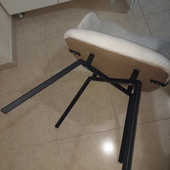 İpek Mobilya Yeni Alınan Sandalyelerin Kısa Sürede Arızalanması Ve Servis Hayal Kırıklığı