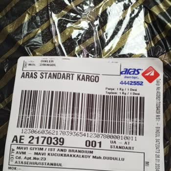Mavi İncelemede Kaybolan Kot Pantolon
