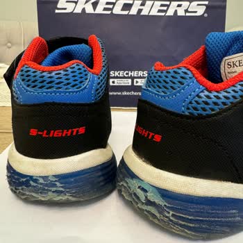Skechers Kalitesiz Bot, Hızlı Aşınma!
