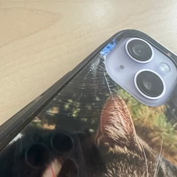Deer Case Telefon Kılıfının Kalitesizliği