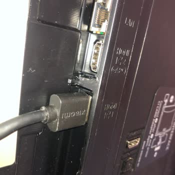 Samsung CU8500 55" TV Işık Sızması / Bulutlanma Ve Kalite Sorunu