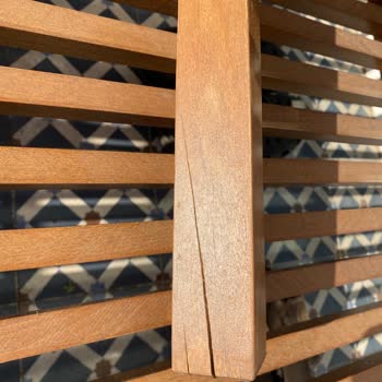 1.5 Senede Bacakları Kırılan Dış Mekan Mobilya: Metro Market Mucizesi