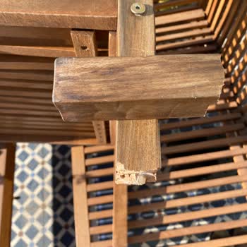 Metro Grossmarket Outdoor Furniture Complaint - Legs Damaged Within 2 Years