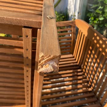 Metro Grossmarket Outdoor Furniture Complaint - Legs Damaged Within 2 Years