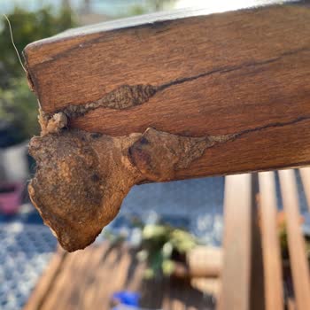 Metro Grossmarket Outdoor Furniture Complaint - Legs Damaged Within 2 Years