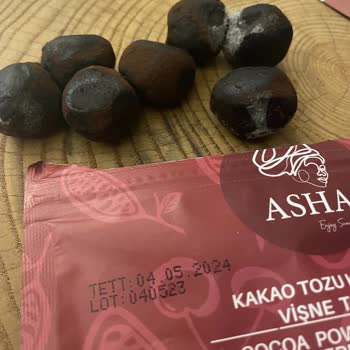 Carrefour SA Afro Turco Foods / Asha Kakao Tozu Kaplı Vişne Topları Küflü!
