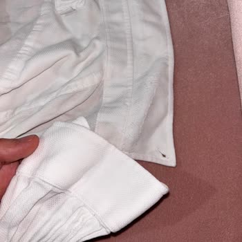 Lacoste Müşteri Hizmetleri- Ürün Değişim/iade Birimi