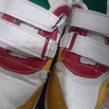 Modamizbir.com Aldığım Ayakkabı 2 Giymede Yırtıldı Kağıt Gibi