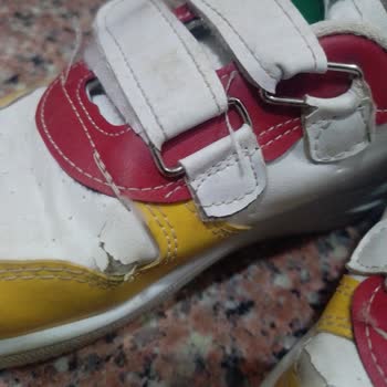 Modamizbir.com Aldığım Ayakkabı 2 Giymede Yırtıldı Kağıt Gibi