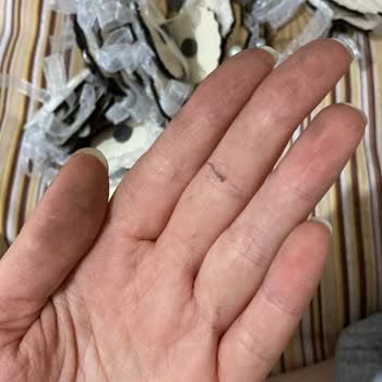 Hayaller Dükkanı Özensiz Ve Kalitesiz Ürün Pazarlıyorlar.